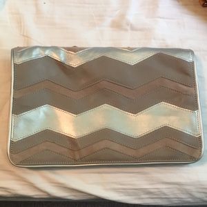 JustFab Chevron Pattern Clutch with zipper.